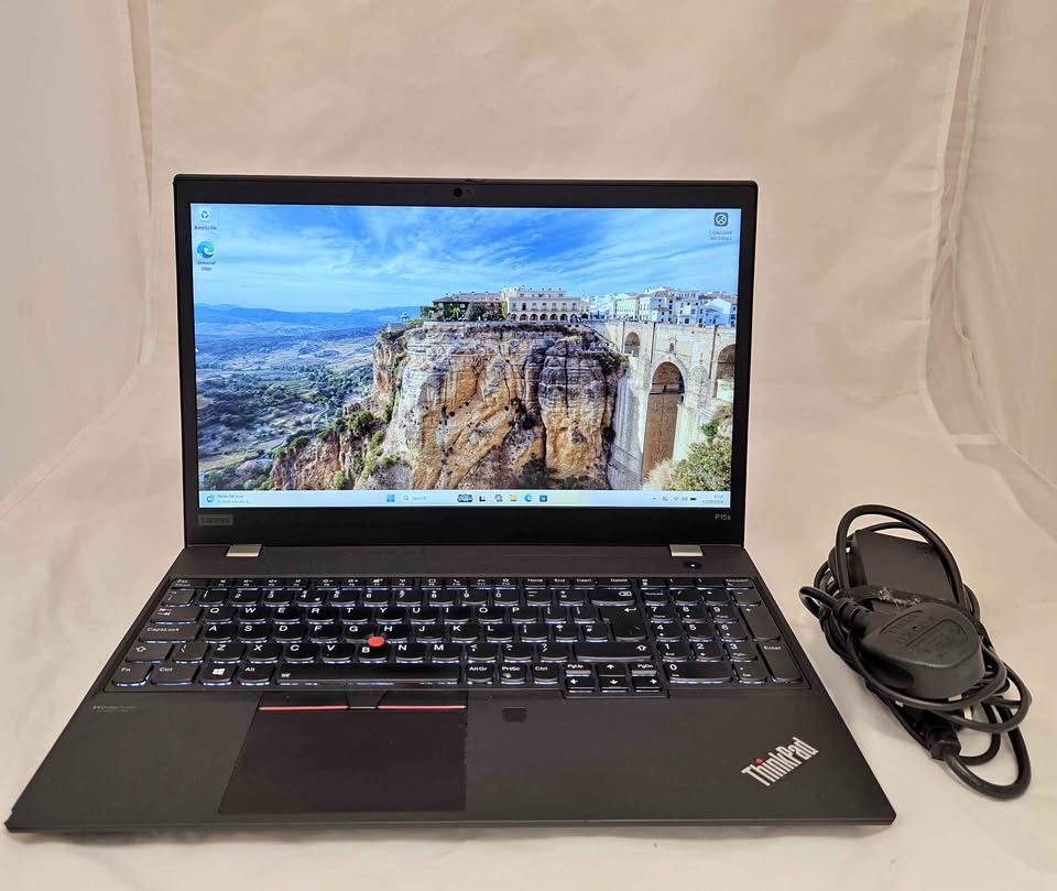 Lenovo ThinkPad P15s 15.6" CAD Workstation Laptop